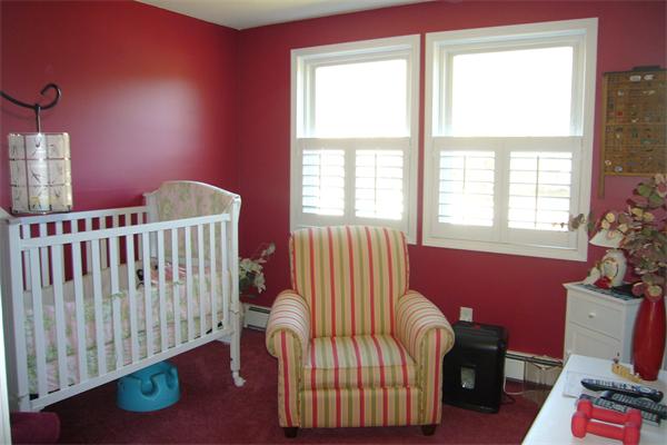 21 Autumn Road Medway, MA 02053 - Photo 12 of 13 a living room with furniture and a window