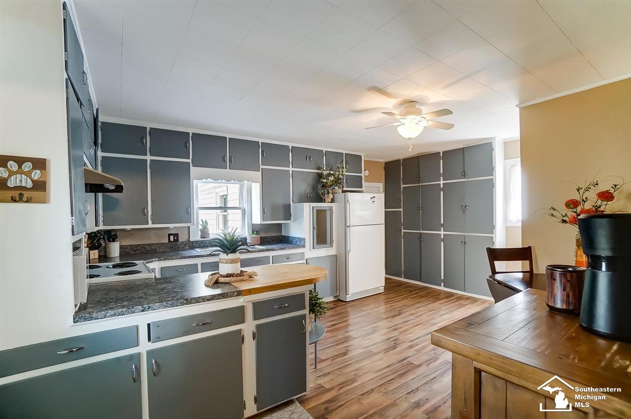 639 West Temperance Road Temperance, MI 48182 - Photo 7 of 32 Gallery Image 7
