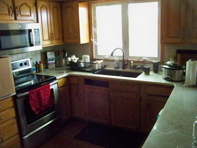 $229,995 | 2401 Greentree Lane, Kokomo, IN 46902