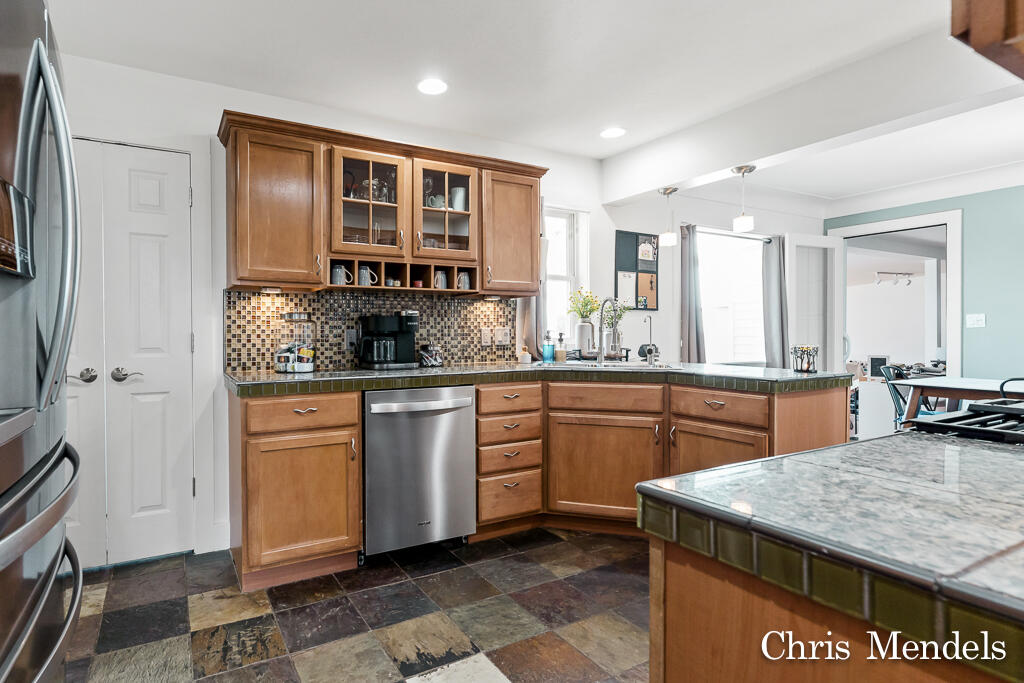 746 Ruddiman Drive Muskegon, MI 49445 - Photo 12 of 51 746Ruddiman27Lores