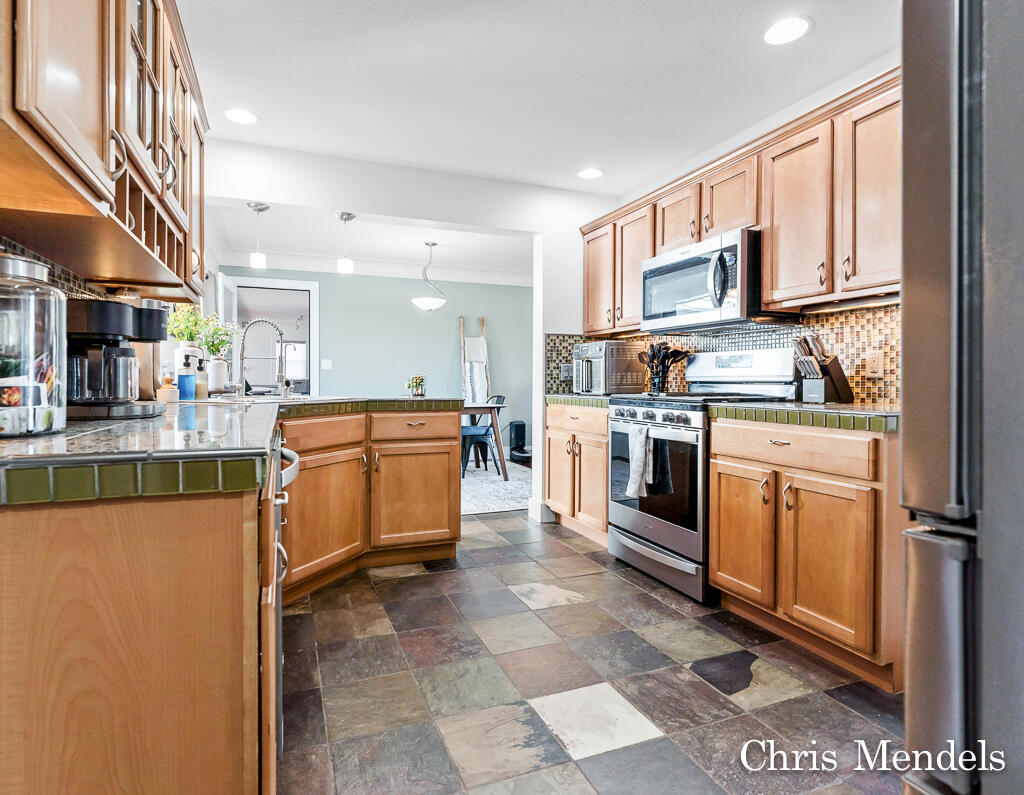 746 Ruddiman Drive Muskegon, MI 49445 - Photo 13 of 51 746Ruddiman28Lores