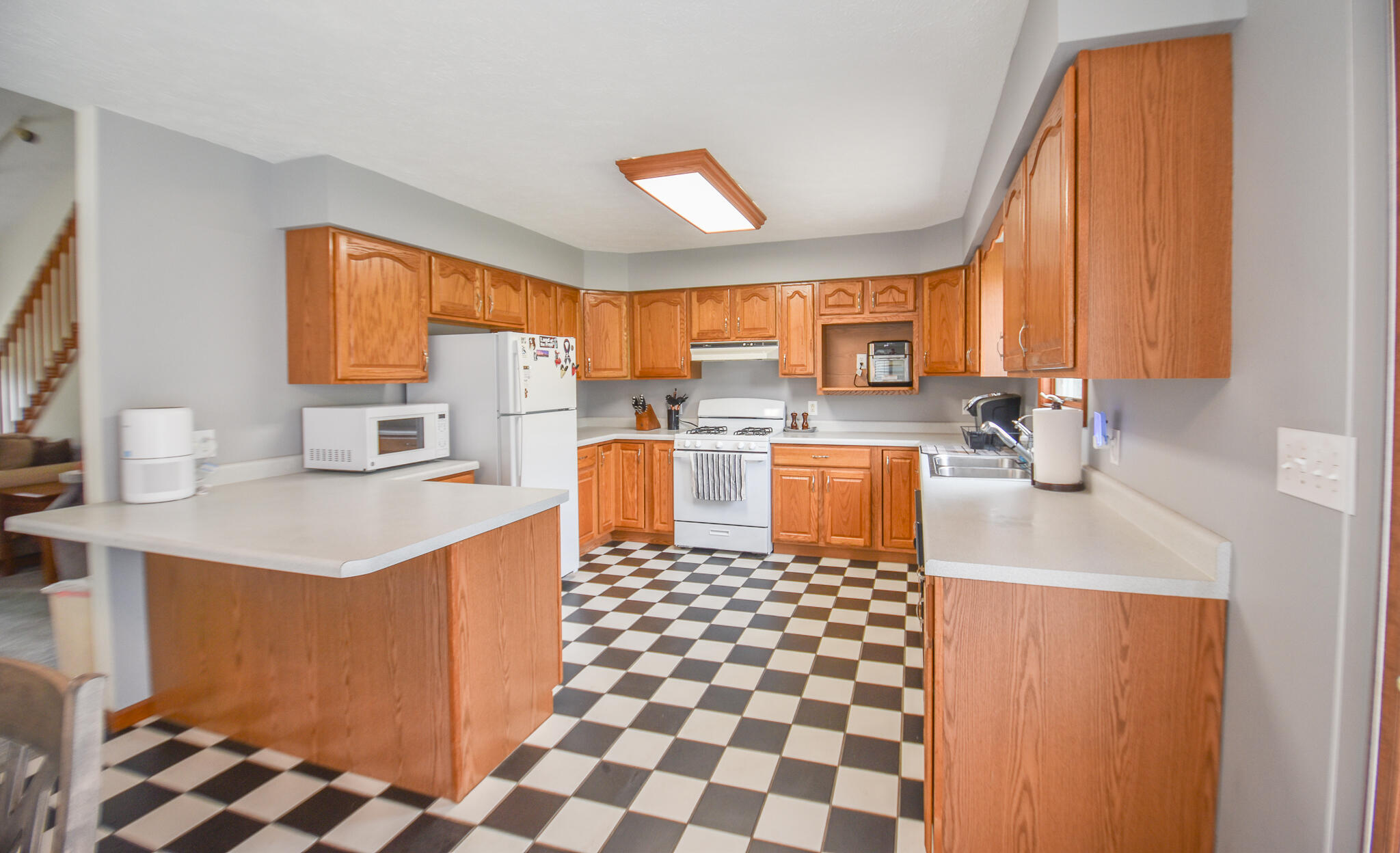 356 Jonesville Road Coldwater, MI 49036 - Photo 5 of 40 DSC_0032
