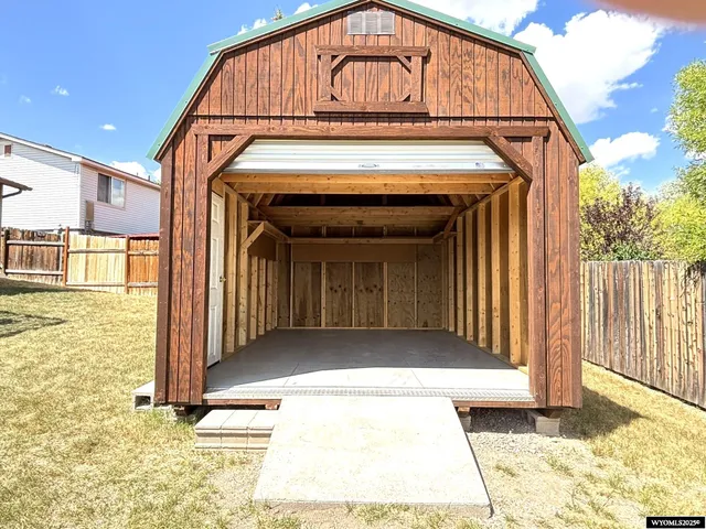 $275,000 | 1126 7th W Avenue, Kemmerer, WY 83101