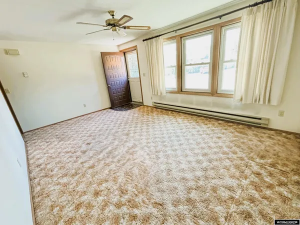 $275,000 | 1126 7th W Avenue, Kemmerer, WY 83101