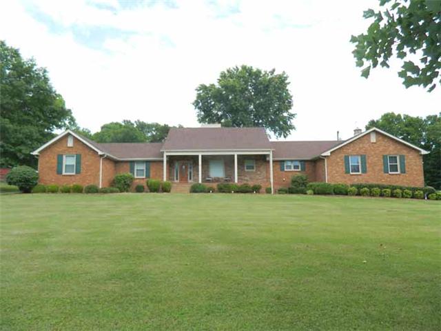 4517 Chandler Road Hermitage, TN 37076 - Photo 11 of 20 7.33 Acres ~ 4,502 sqft, Fenced & Cross Fenced, Totally Renovated