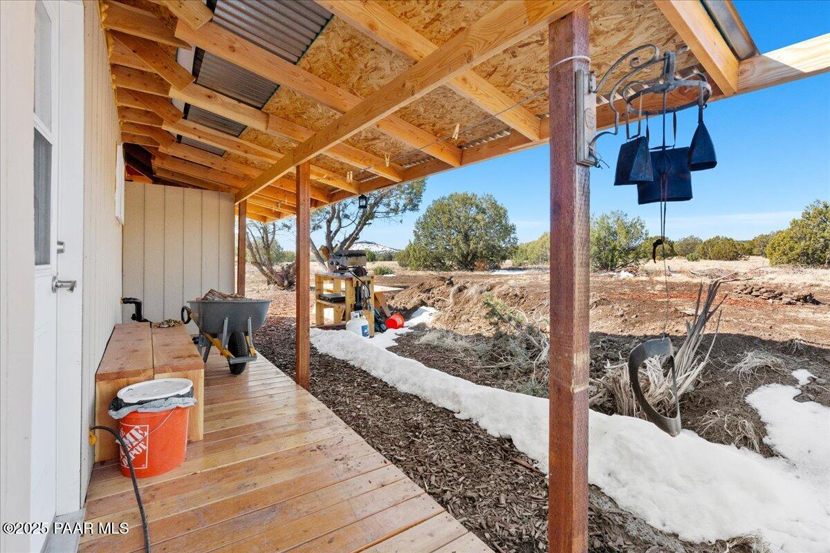 12 C Dozer Avenue Ash Fork, AZ 86320 - Photo 14 of 23 14-Back Porch