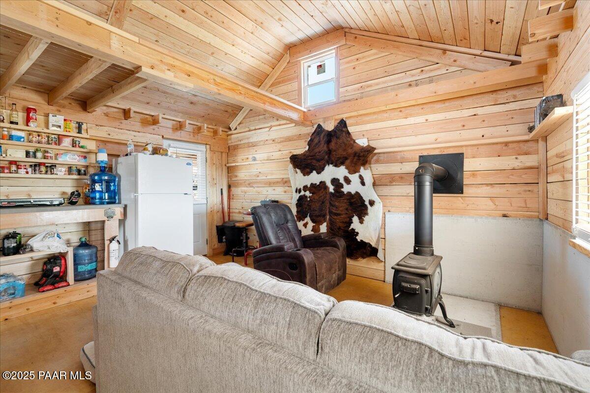 12 C Dozer Avenue Ash Fork, AZ 86320 - Photo 4 of 23 04-Entry to Living Room