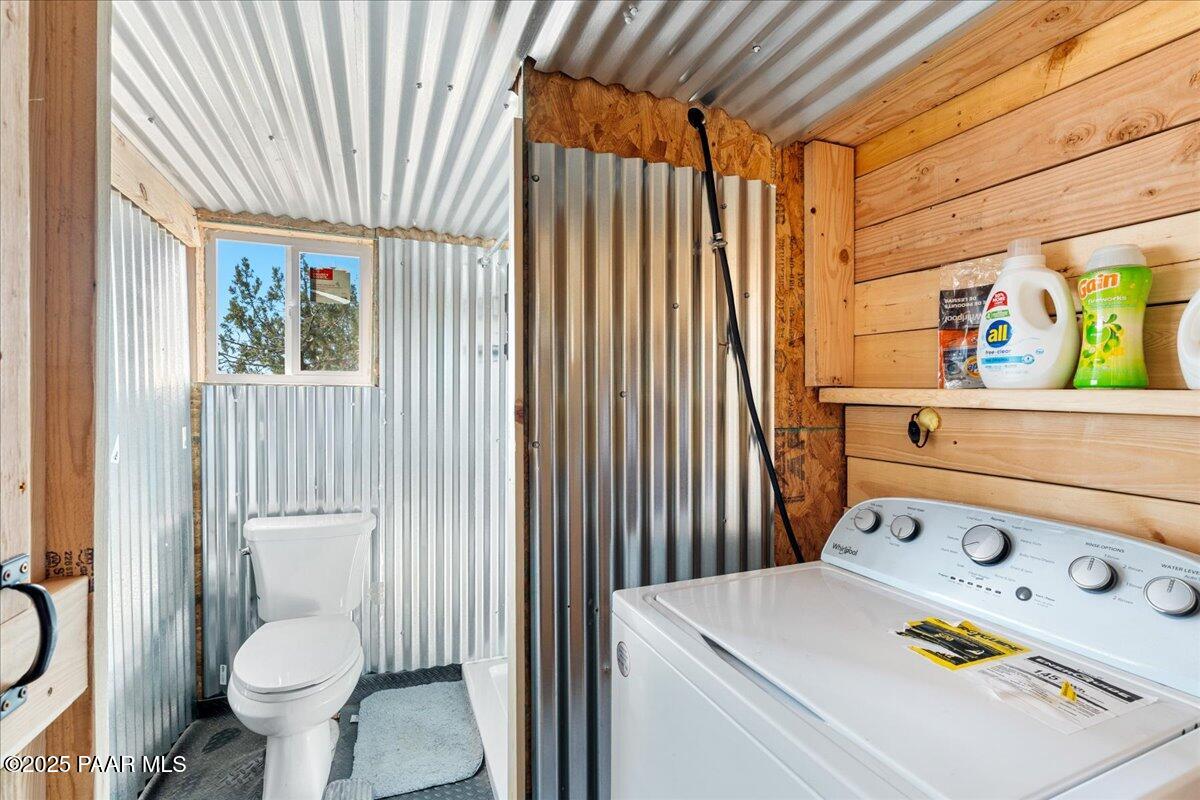 12 C Dozer Avenue Ash Fork, AZ 86320 - Photo 8 of 23 08-Bathroom & Laundry Room