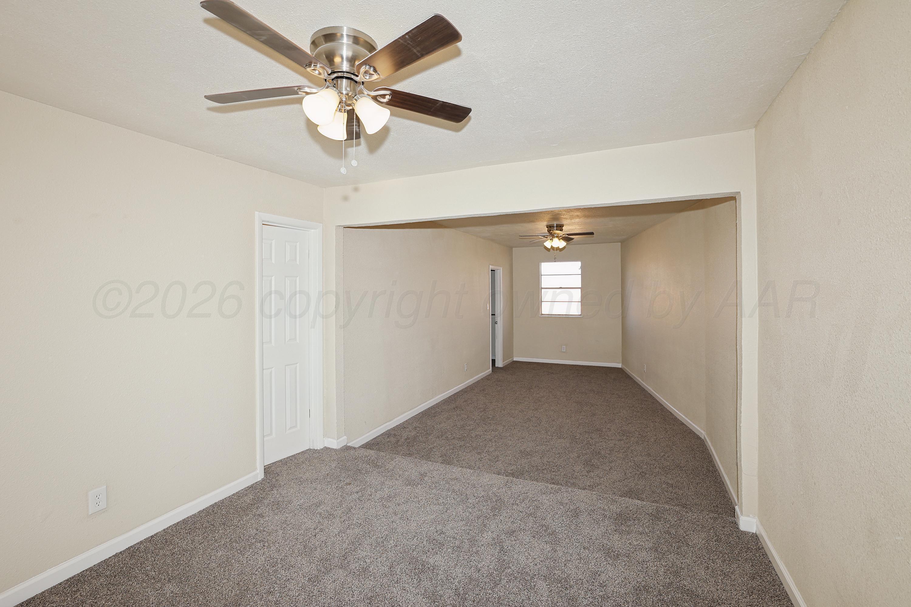 1203 Sycamore Avenue Amarillo, TX 79107 - Photo 8 of 21 11-Primary Bedroom