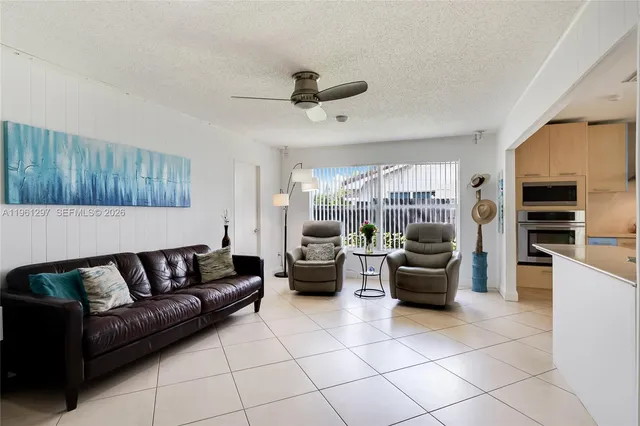 $1,387,000 | 1925 Northeast 214th Terrace, Miami, FL 33179