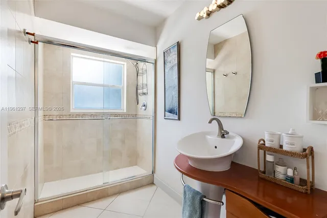 $1,387,000 | 1925 Northeast 214th Terrace, Miami, FL 33179