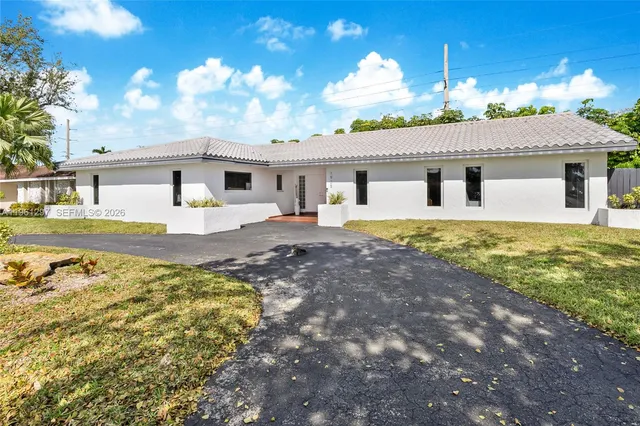 $1,387,000 | 1925 Northeast 214th Terrace, Miami, FL 33179