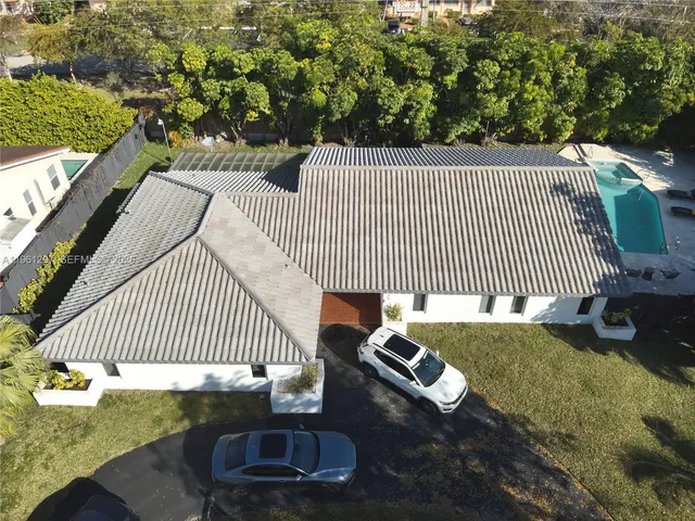 $1,387,000 | 1925 Northeast 214th Terrace, Miami, FL 33179