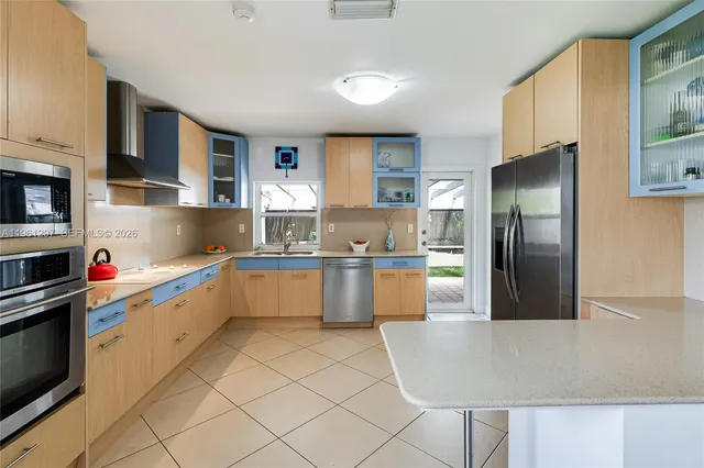 $1,387,000 | 1925 Northeast 214th Terrace, Miami, FL 33179