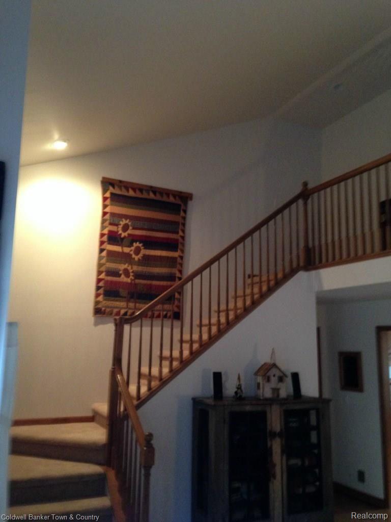 3065 Rafferty Drive Howell, MI 48843 - Photo 16 of 40 18 - 3065 Rafferty Stairs.jpg