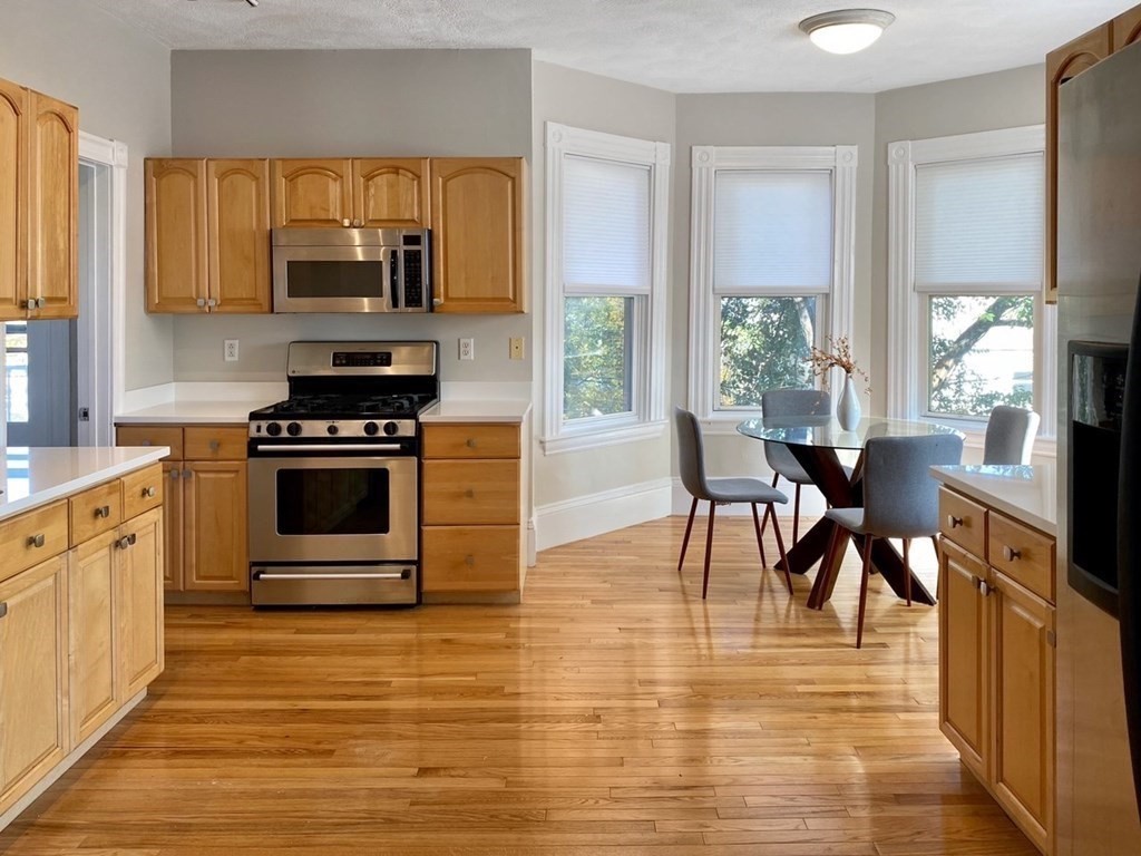 24 Boston Street, Unit 2 Somerville, MA 02143 - Photo 7 of 12