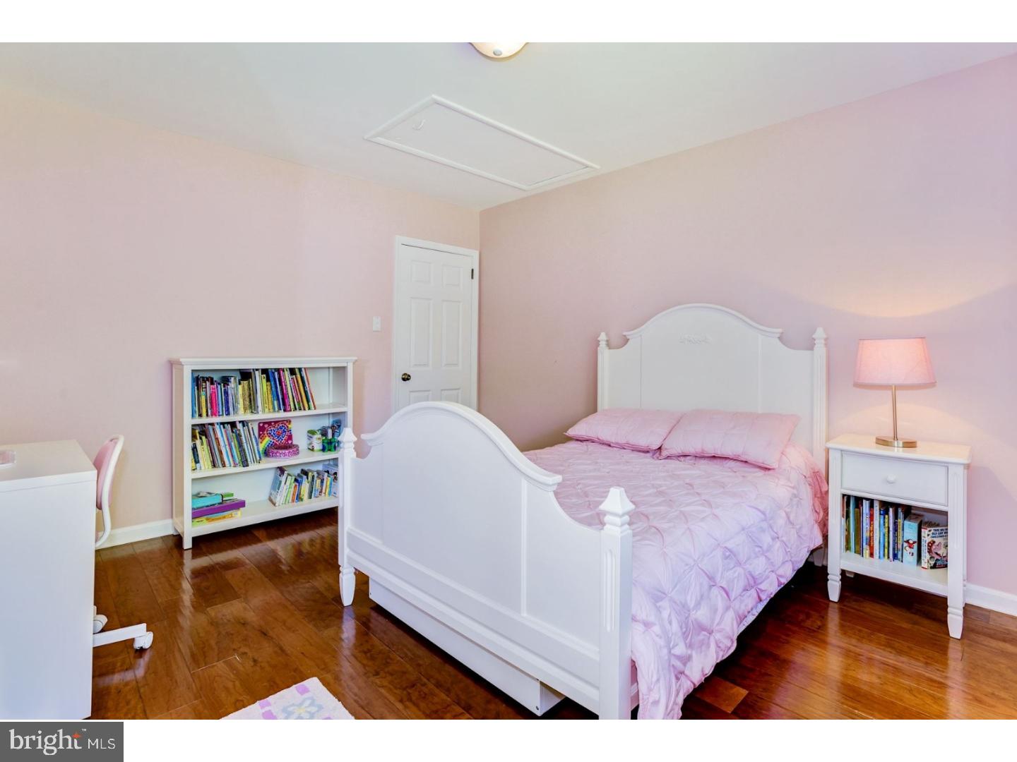 513 Middlesex Drive Moorestown, NJ 08057 - Photo 14 of 21 Bedroom 3