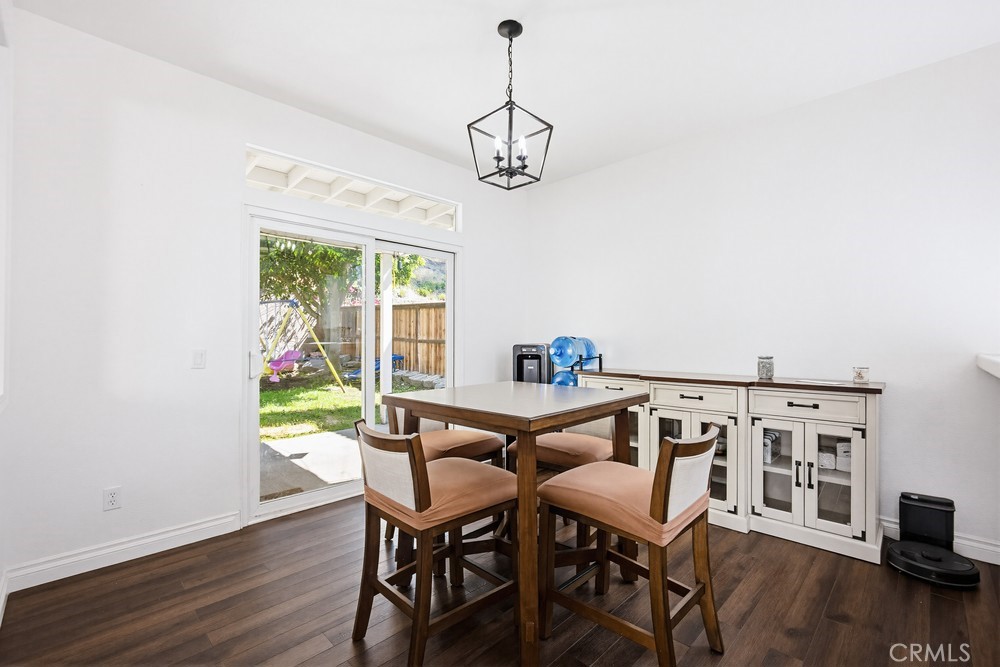 16248 Twilight Circle Riverside, CA 92503 - Photo 11 of 40