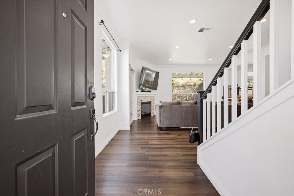 16248 Twilight Circle Riverside, CA 92503 - Photo 5 of 40