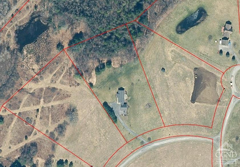 16 Deerfield Circle Copake, NY 12516 - Photo 39 of 40 a view of a balcony with painted walls