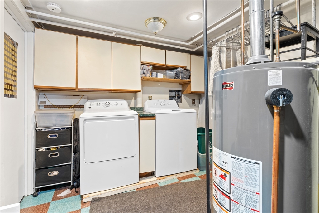 327 Bridle Path Worcester, MA 01604 - Photo 30 of 40 a utility room with dryer and washer