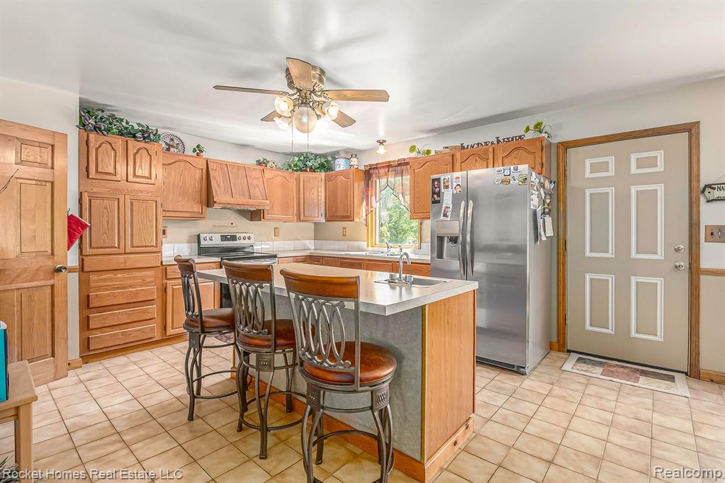 11303 Hogan Road Gaines, MI 48436 - Photo 9 of 29