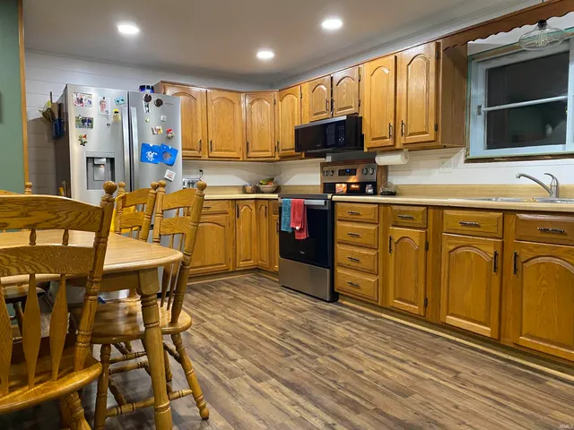 $179,900 | 2086 West 75 South, Portland, IN 47371