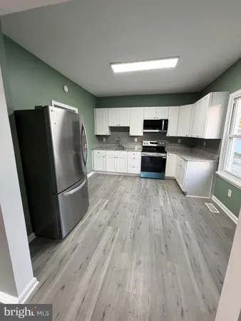 $2,800 | 228 Washington Avenue, Williamstown, NJ 08094