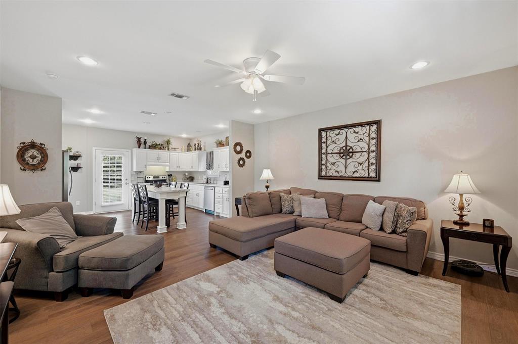 15656 South State Highway 78 Blue Ridge, TX 75424 - Photo 11 of 36 a living room with furniture and wooden floor