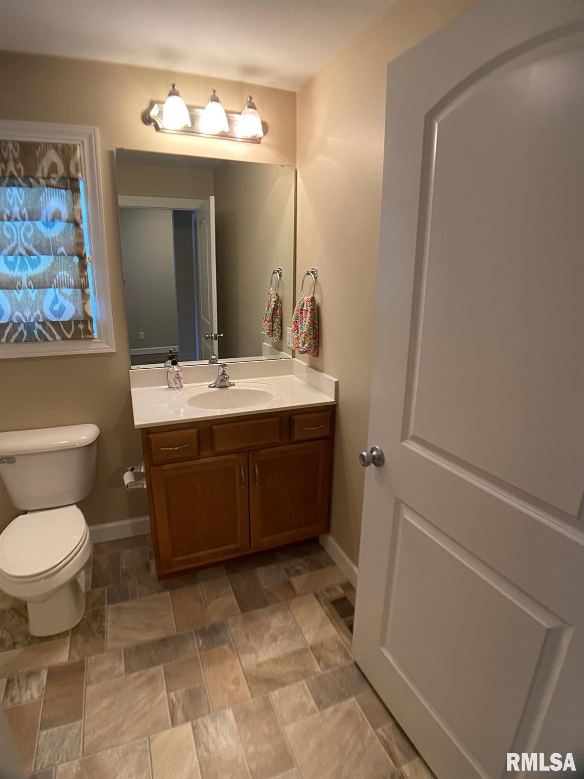 4544 Thompson Road Springfield, IL 62711 - Photo 16 of 29 Gallery Image 16