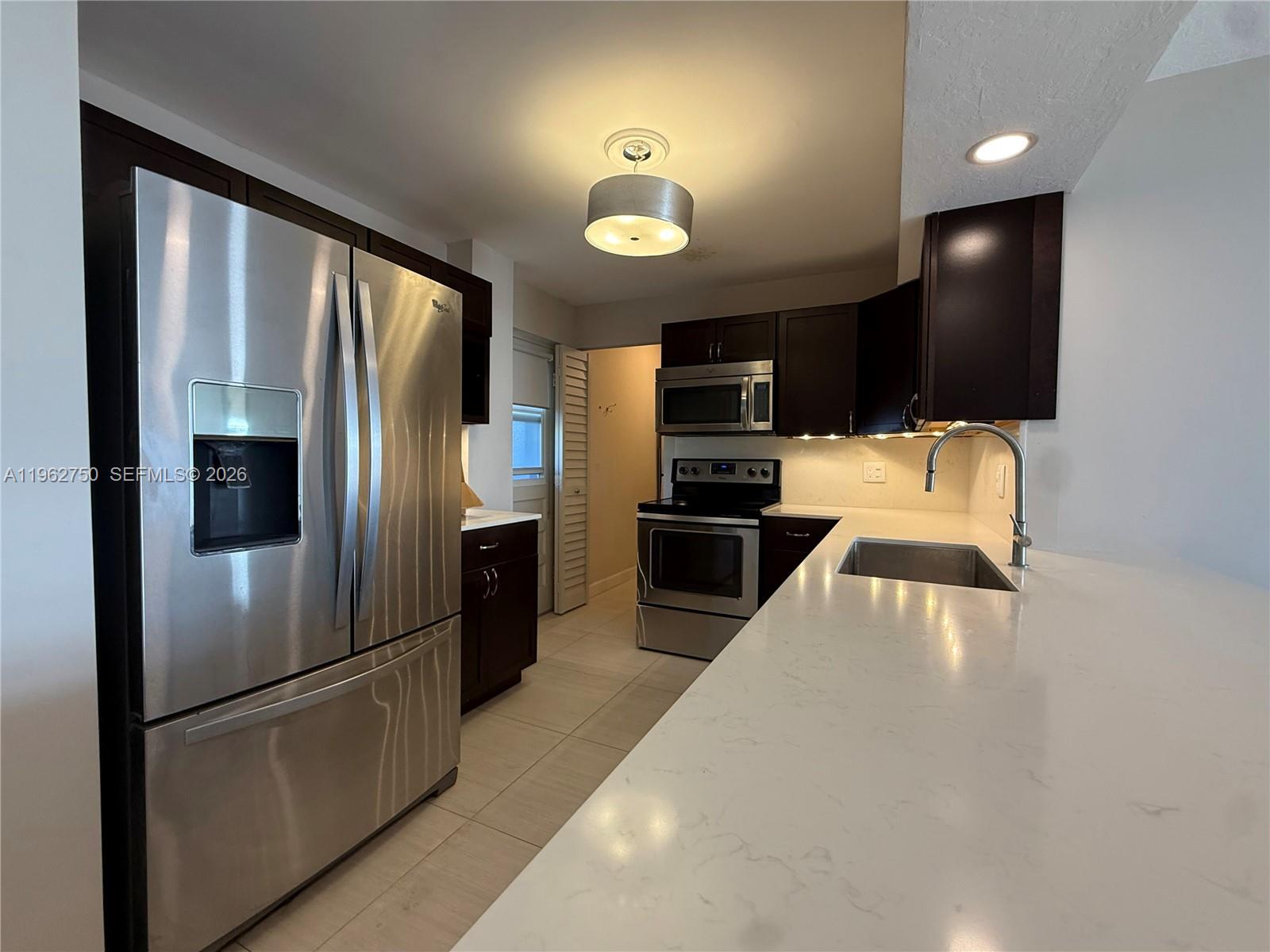 5301 Northwest 2nd Avenue, Unit PHA Boca Raton, FL 33487 - Photo 3 of 28