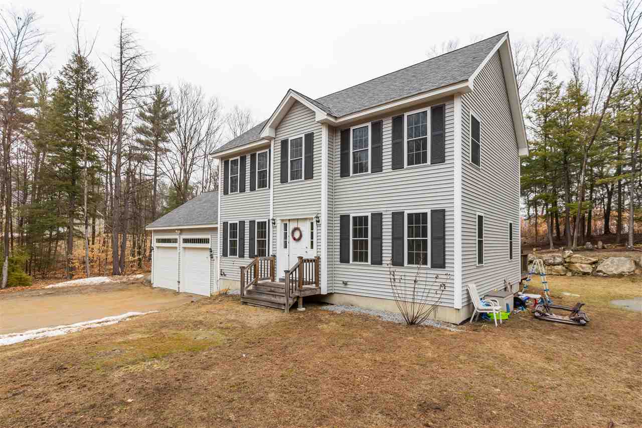 17 Country Road Deerfield, NH 03037 - Photo 3 of 37