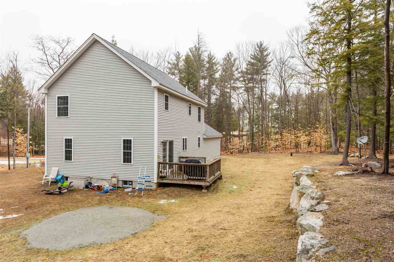17 Country Road Deerfield, NH 03037 - Photo 7 of 37