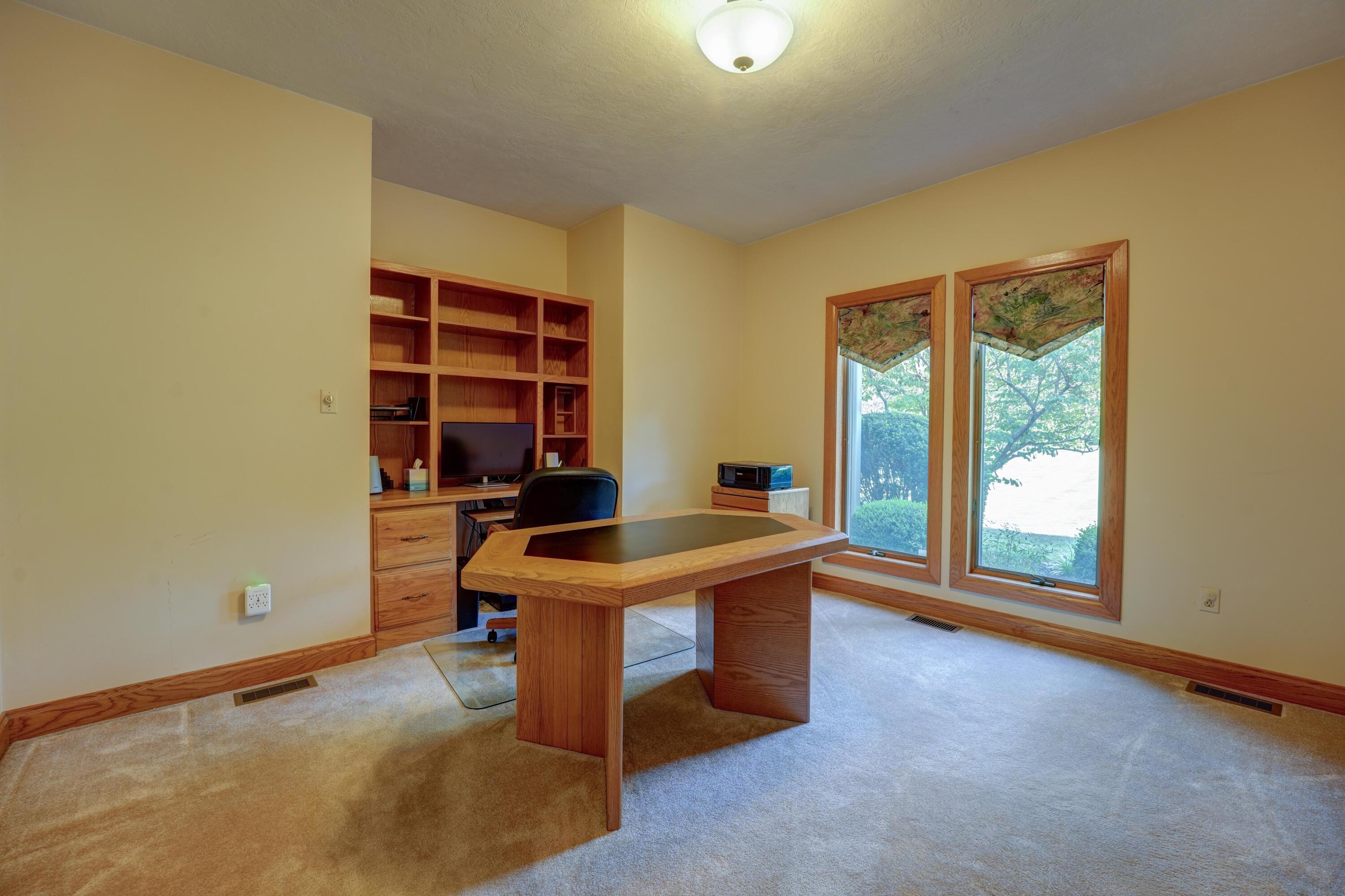 6372 Hartzell Road Greenville, OH 45331 - Photo 34 of 87 OFFICE
