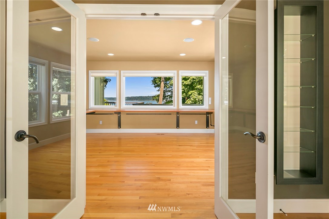 4331 Southwest Luana Beach Road Vashon, WA 98070 - Photo 12 of 25