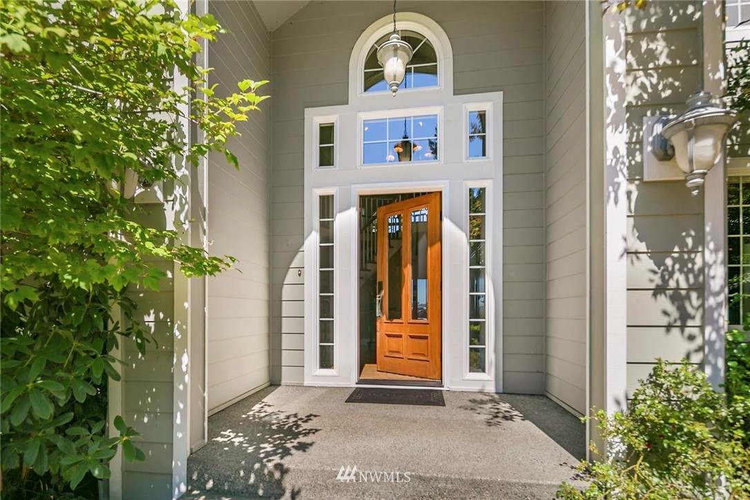 4331 Southwest Luana Beach Road Vashon, WA 98070 - Photo 3 of 25