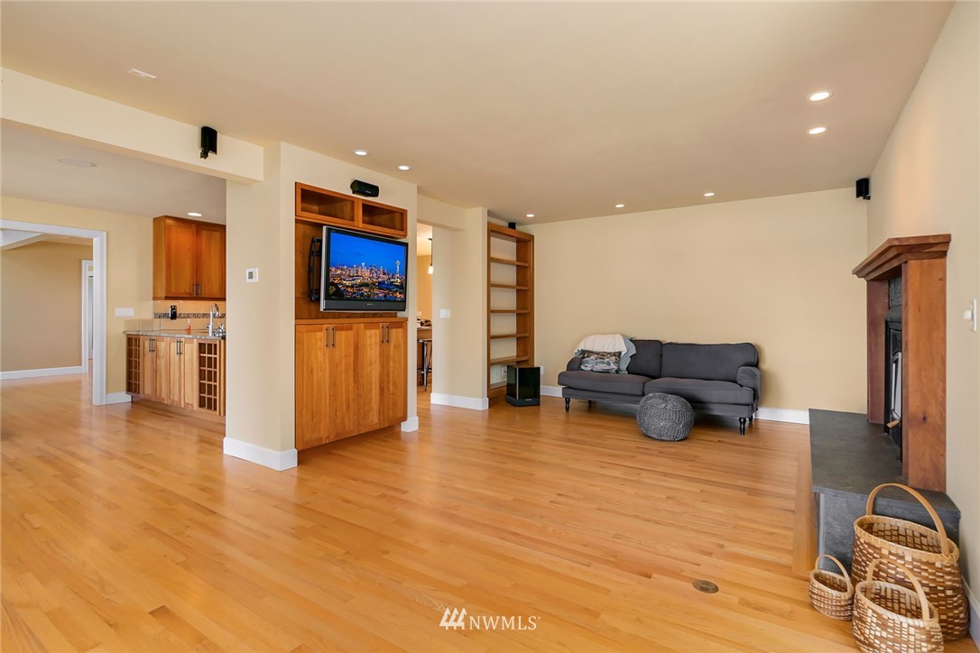 4331 Southwest Luana Beach Road Vashon, WA 98070 - Photo 10 of 25
