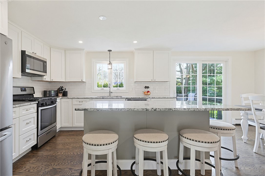 6 Burke Road Bristol, RI 02809 - Photo 8 of 42