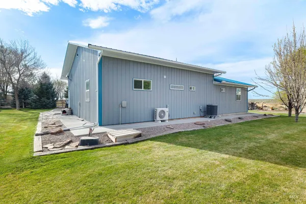 $350,000 | 1512 North 2272nd Street East, Rogerson, ID 83302