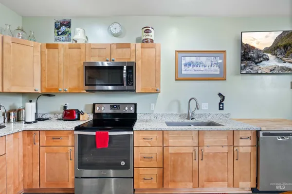 $350,000 | 1512 North 2272nd Street East, Rogerson, ID 83302