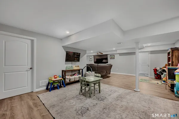 $750,000 | 322 Tuttle Road, Durham, CT 06422