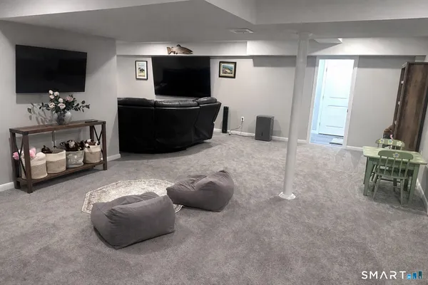 $750,000 | 322 Tuttle Road, Durham, CT 06422