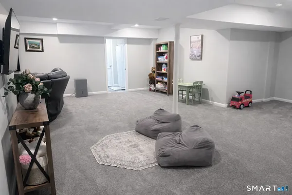 $750,000 | 322 Tuttle Road, Durham, CT 06422