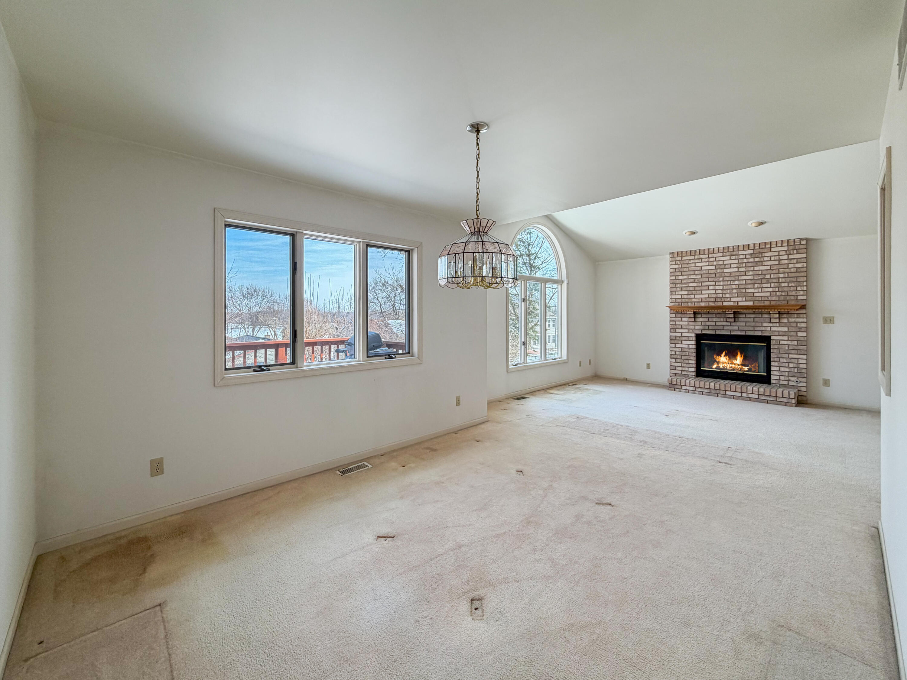 1128 Country Club Drive Crown Point, IN 46307 - Photo 6 of 26 3000x2250