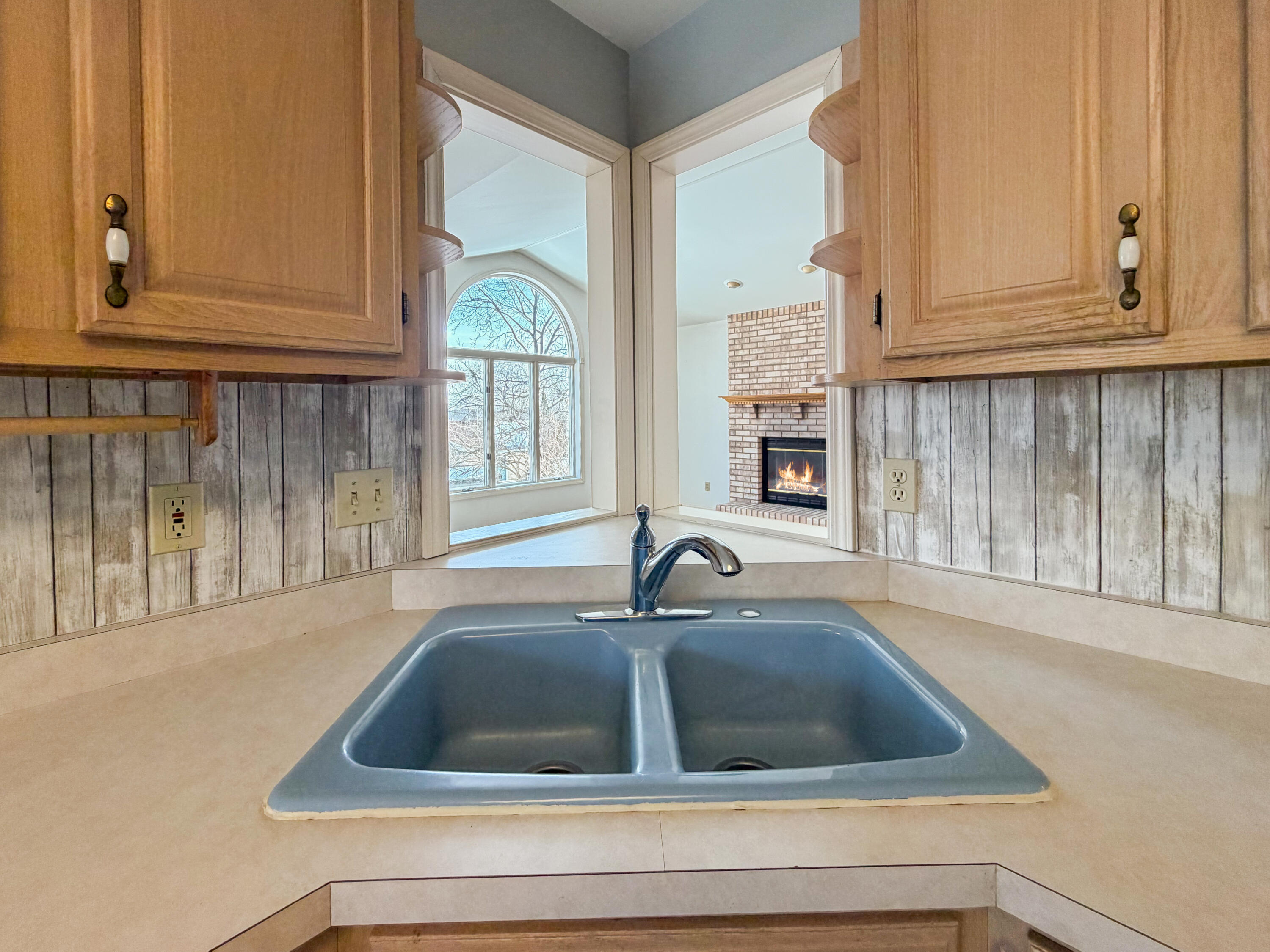 1128 Country Club Drive Crown Point, IN 46307 - Photo 9 of 26 3000x2250