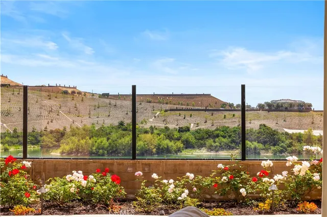 $4,888,000 | 163 Summerland, Irvine, CA 92602