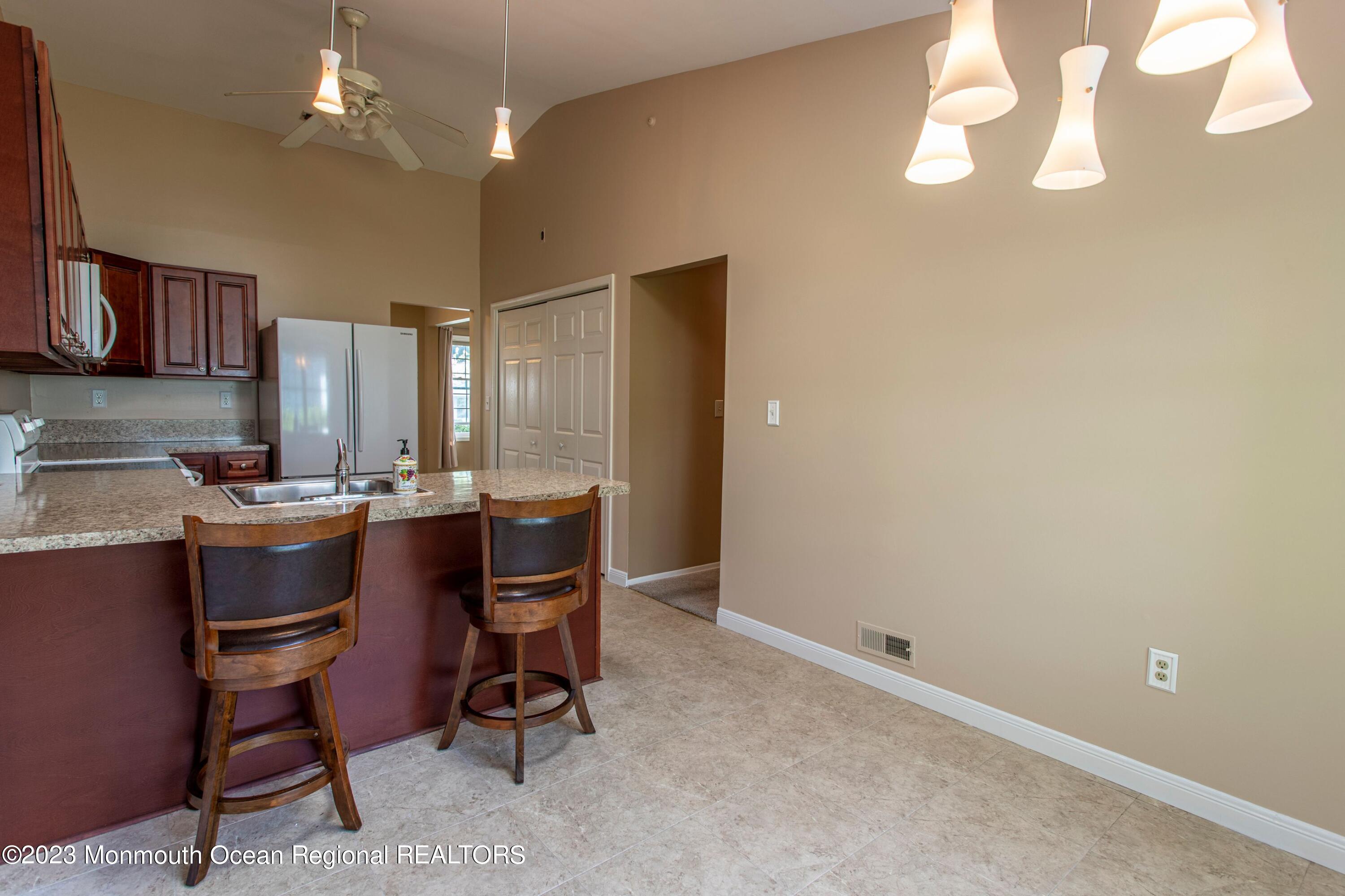 23 Farmview Lane Columbus, NJ 08022 - Photo 15 of 19 Farmview 18