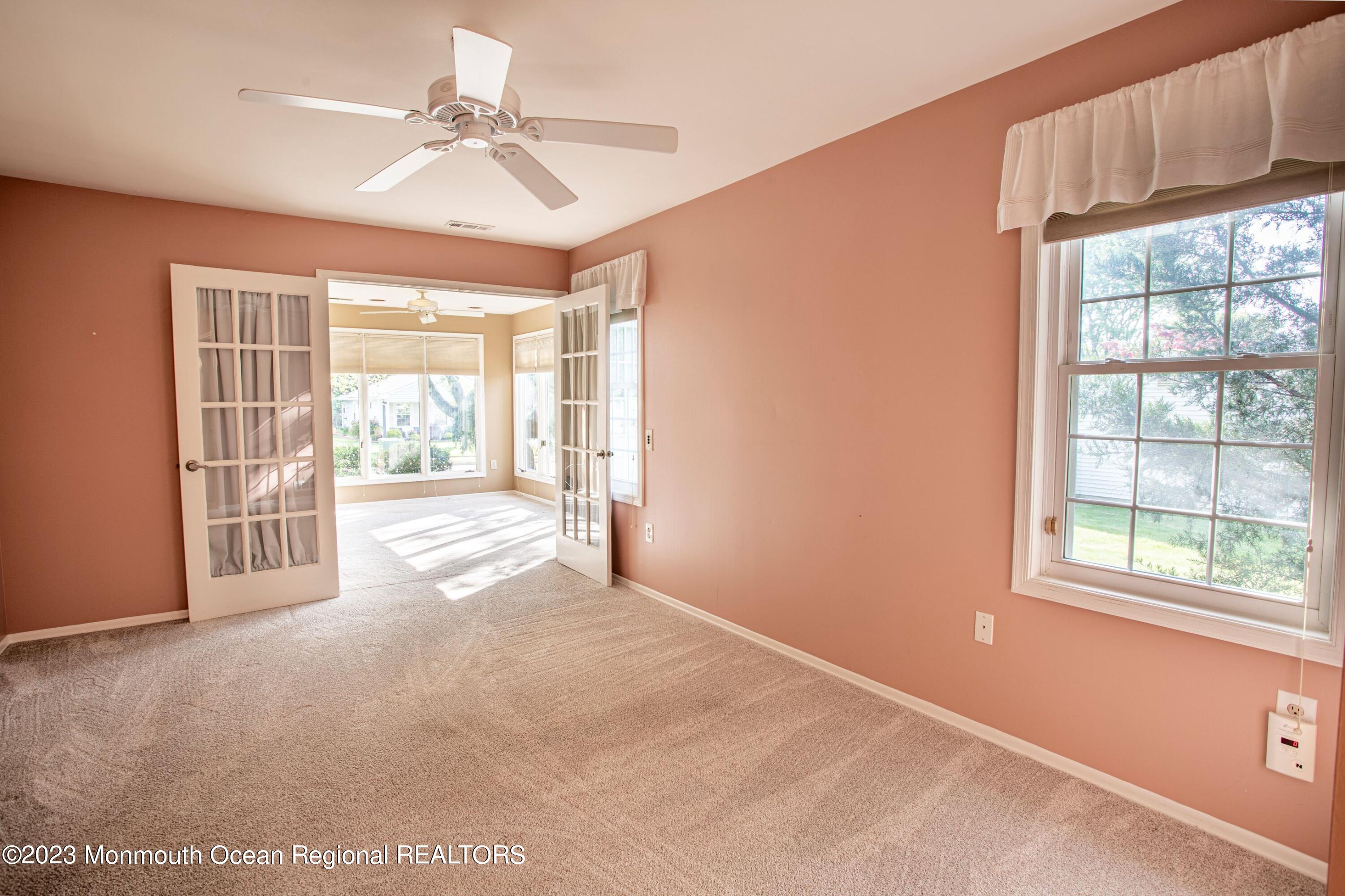 23 Farmview Lane Columbus, NJ 08022 - Photo 16 of 19 Farmview 14