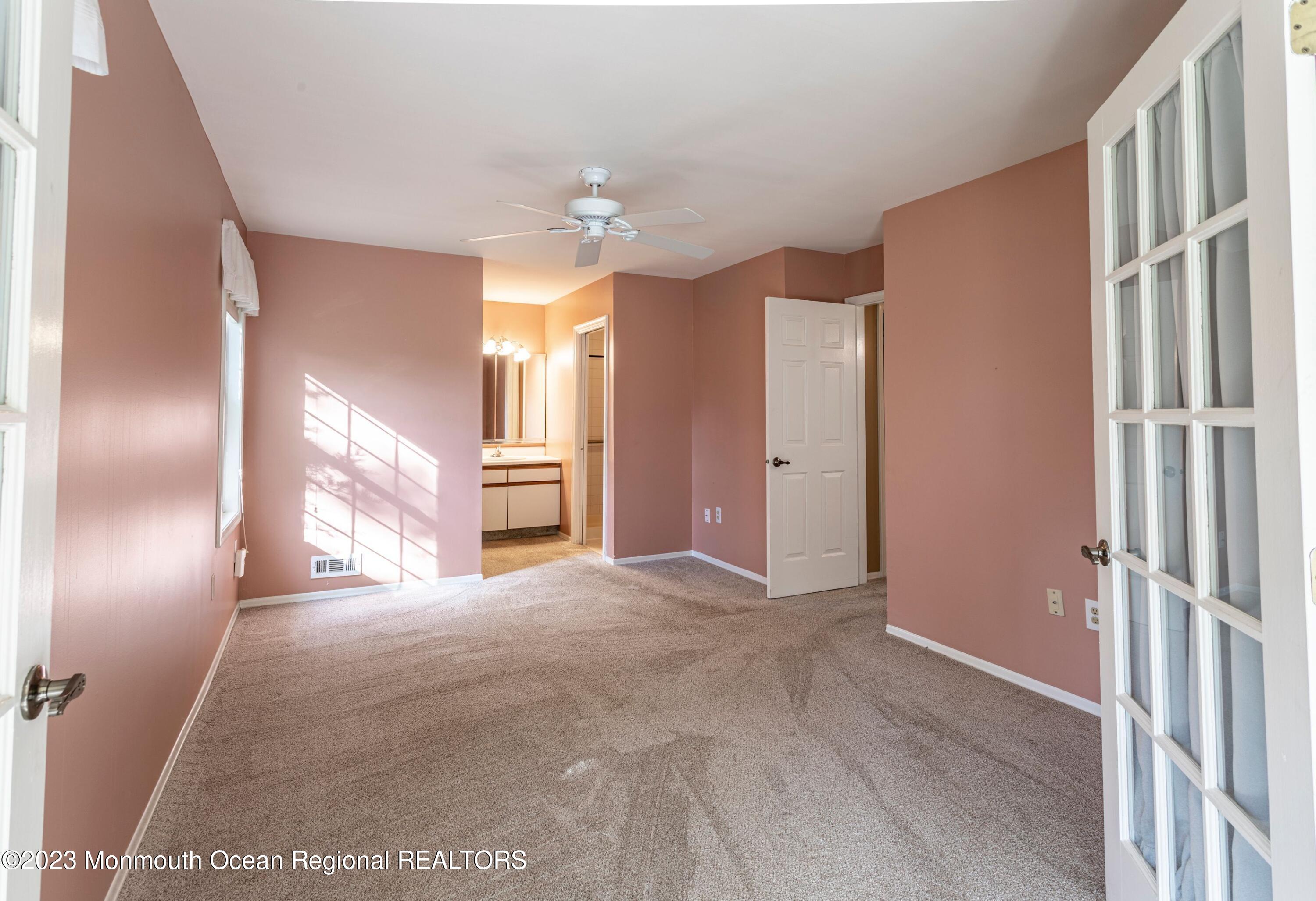 23 Farmview Lane Columbus, NJ 08022 - Photo 17 of 19 Farmview 13