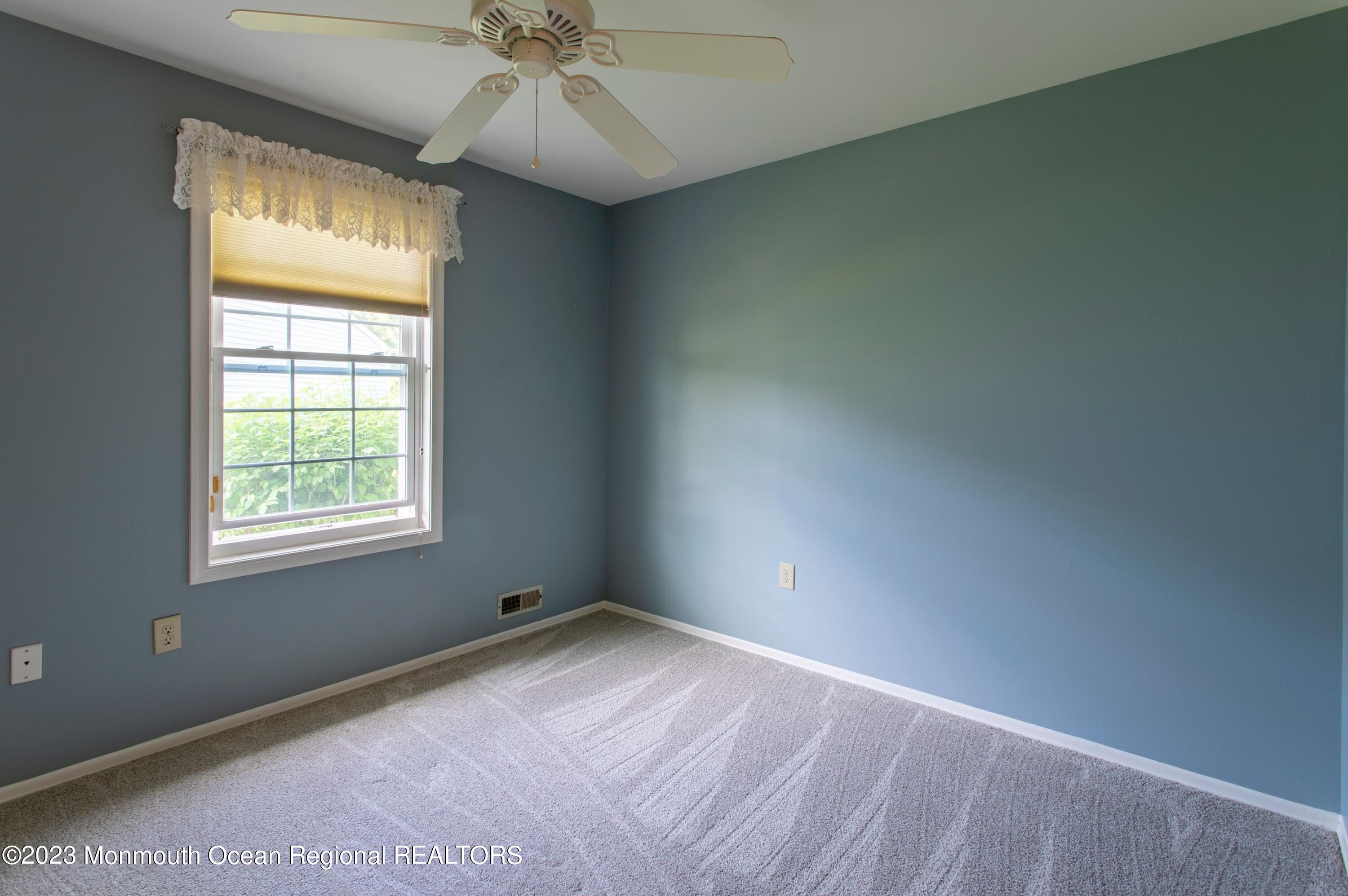 23 Farmview Lane Columbus, NJ 08022 - Photo 18 of 19 Farmview 20